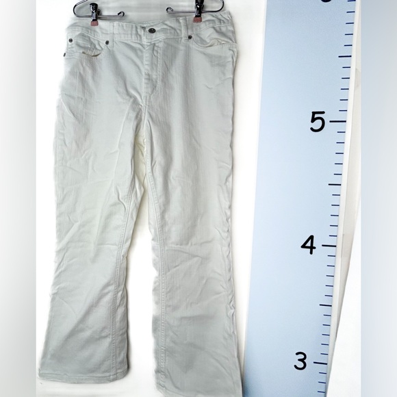 Chico’s White Platinum Jeans 2 Short - Picture 1 of 11